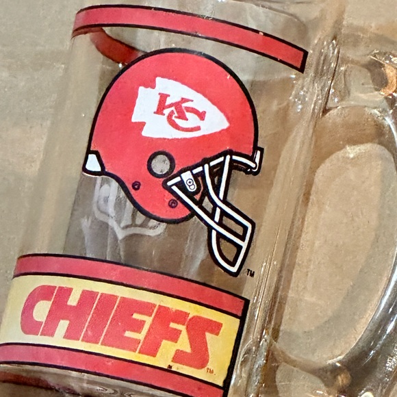 KC Chiefs Glass Mug - Picture 3 of 4